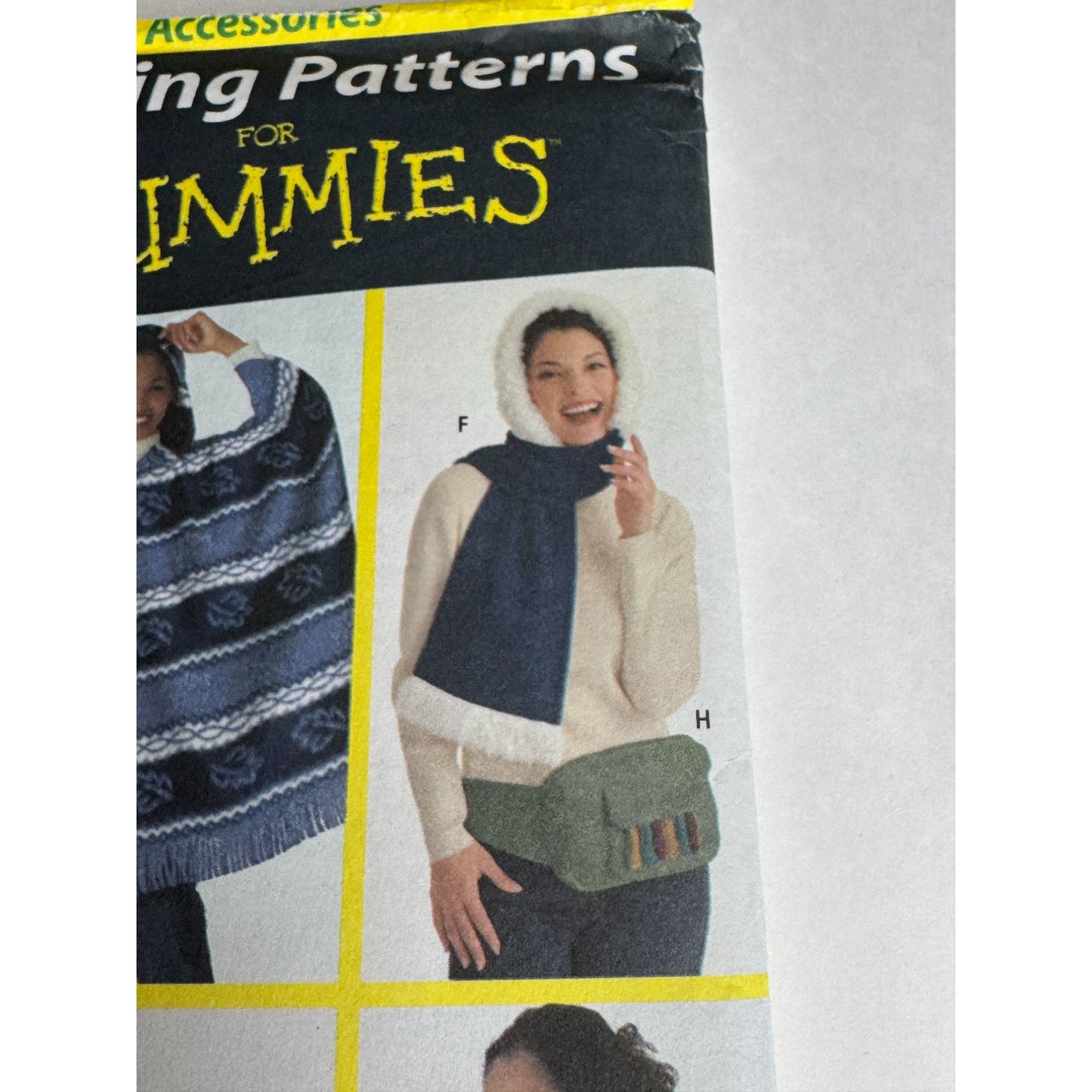 Simplicity Sewing Pattern For Dummies 9822 Fleece Accessories Scarf Poncho Bag