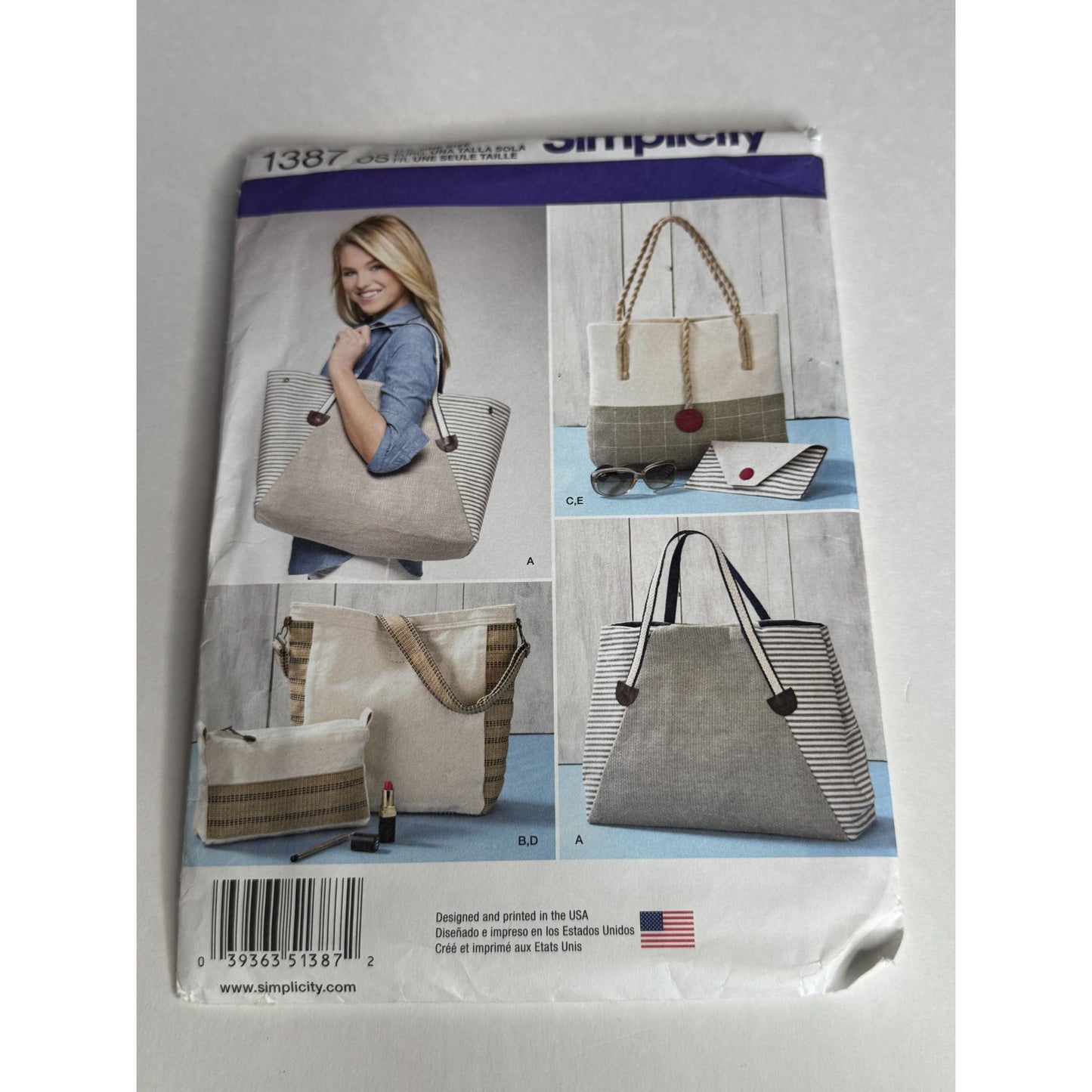 Simplicity Sewing Pattern 1387 Tote Bag Travel Pockets Assorted Sizes Uncut