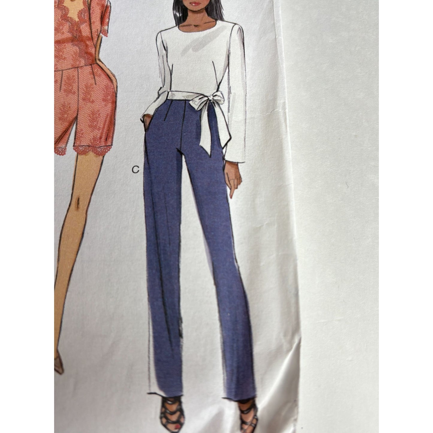 Vogue Sewing Pattern V9160 Jumpsuit Belt Outfit Casual Work Easy Size 4-12 Uncut