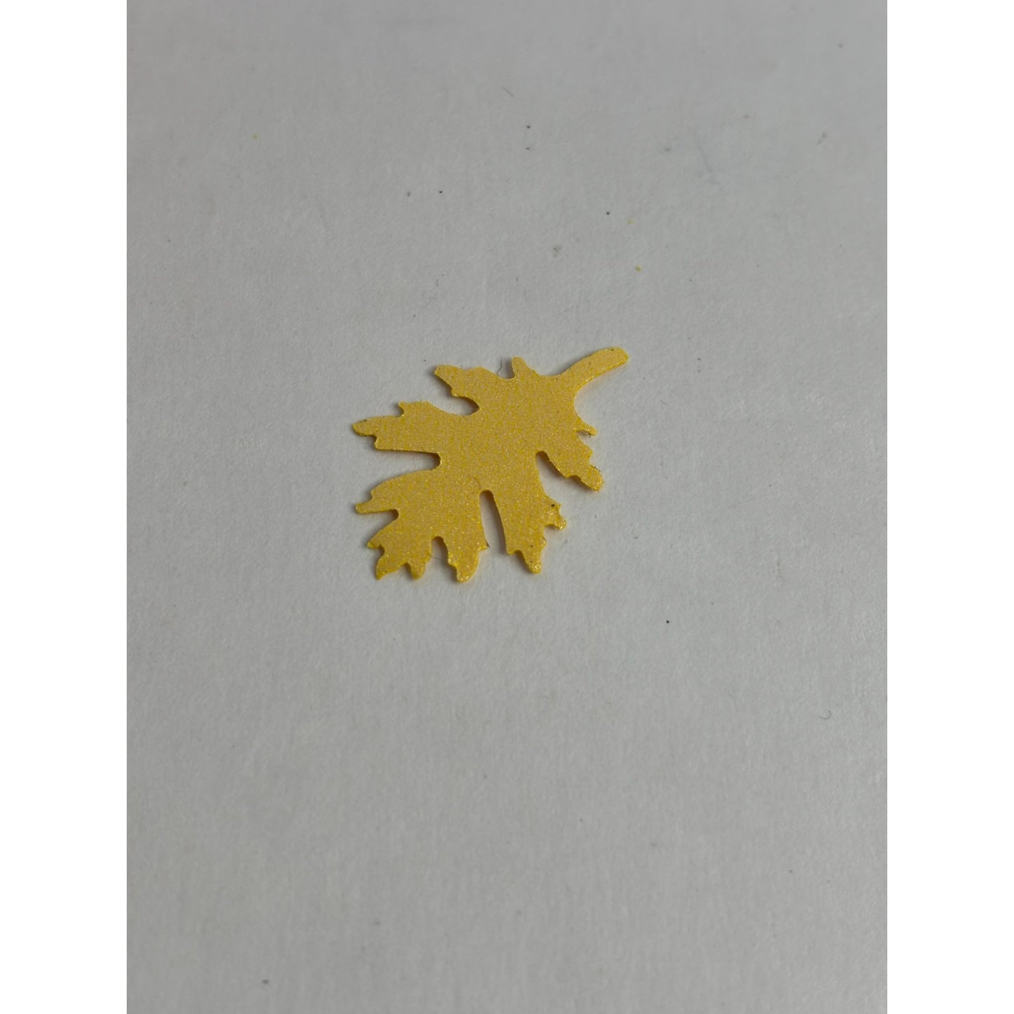 The Paper Studio Craft Punch Oak Leaf Fall Autumn Season Card Making 3/4" x 1"