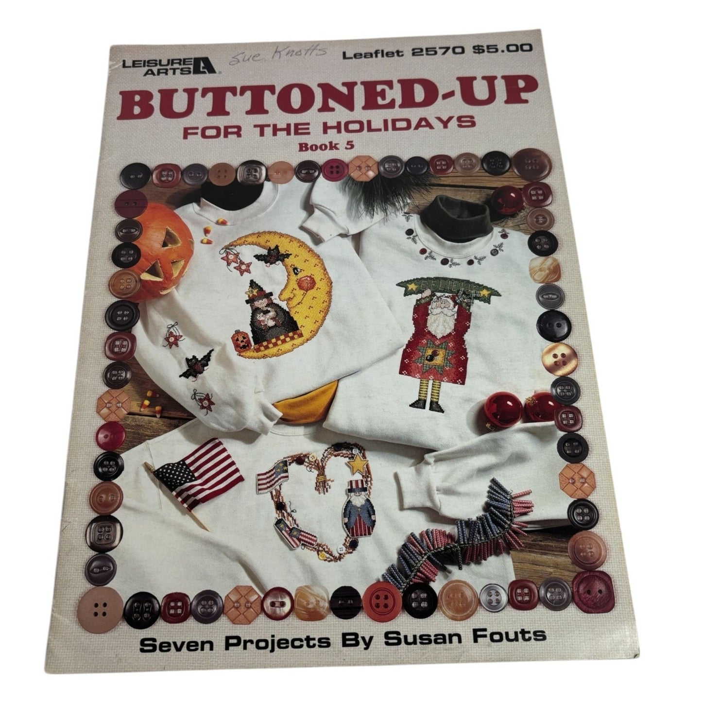 Leisure Arts Cross Stitch Pattern Leaflet Buttoned Up for the Holidays Halloween