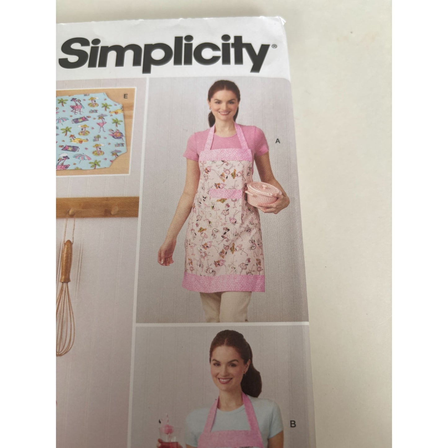 Simplicity Sewing Pattern S9973 Aprons Flamingo Kitchen Decor Plastic Bag Holder